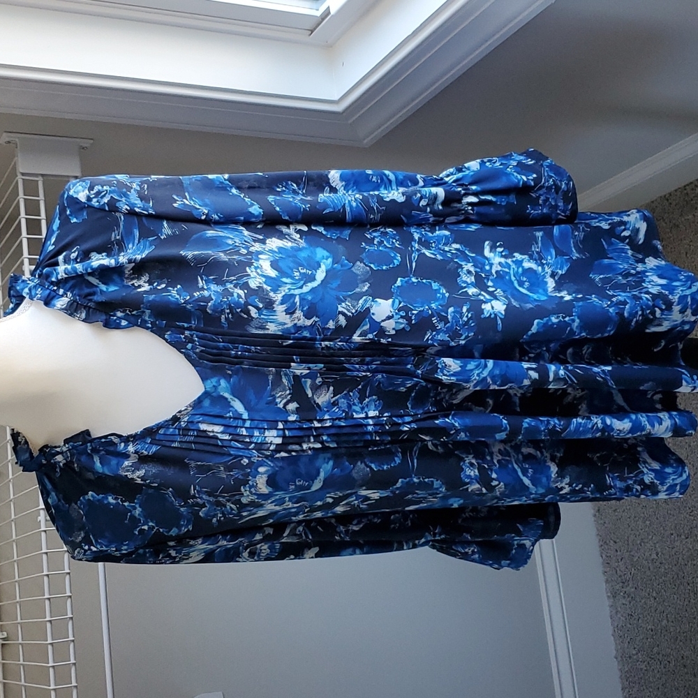 The Pioneer Woman Collection Top NWOT